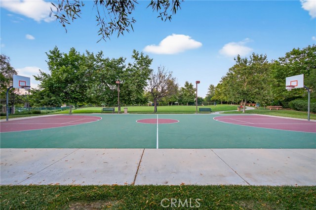 Image 38 of 46 For 26812 Peppertree Drive