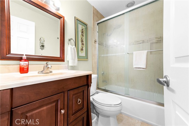 11514 Bos Street, Cerritos CA: https://media.crmls.org/medias/e2ec988a-f9cf-4ef8-80c5-f82f03999a13.jpg