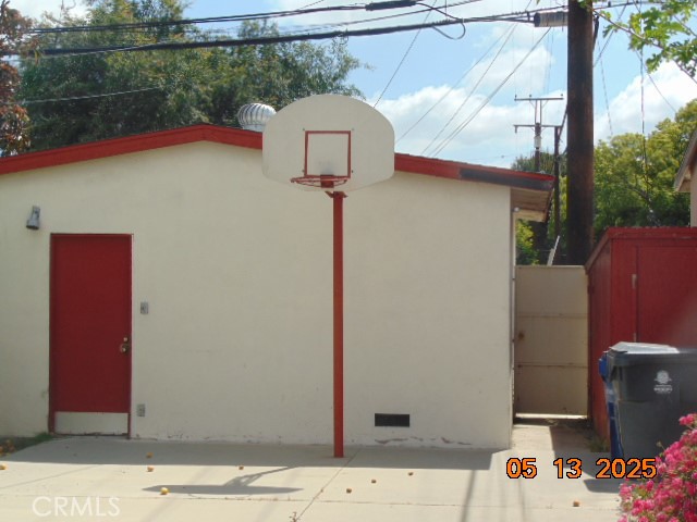 Image 4 of 24 For 20534 Pioneer Boulevard