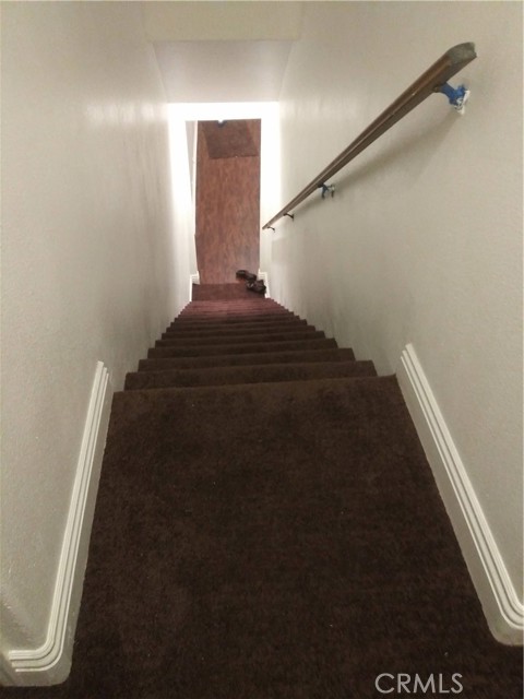 8463 S Halldale Avenue, Los Angeles CA: https://media.crmls.org/medias/e2ed0df7-45ae-4eec-8288-64dd6a0145f0.jpg