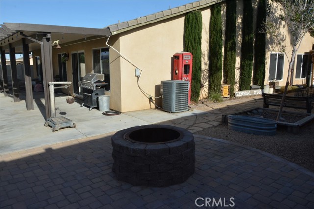 Detail Gallery Image 36 of 42 For 17648 Park Plaza Ct, Victorville,  CA 92395 - 4 Beds | 2 Baths