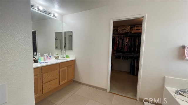 730 Calumet Avenue, Beaumont CA: https://media.crmls.org/medias/e2ee3270-b004-487e-8923-fcbfefff327d.jpg