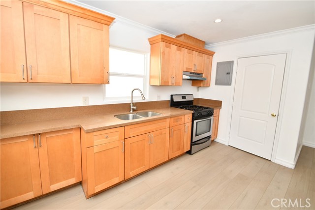 1062 252nd Street, Harbor City CA: https://media.crmls.org/medias/e2ee4875-9722-43ac-94eb-7fcc05b1c51f.jpg