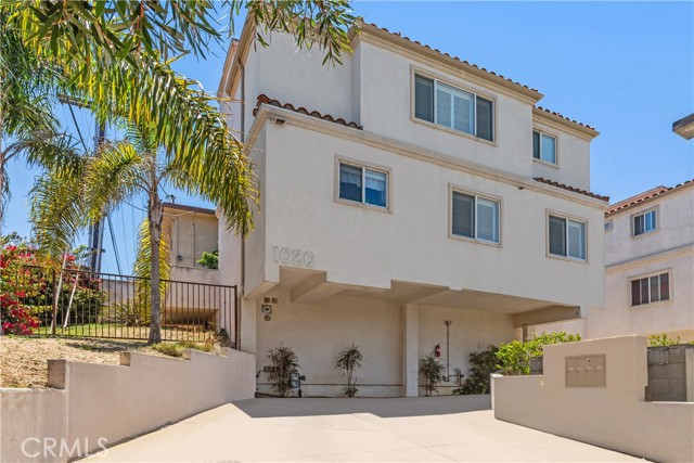 1020 Torrance Boulevard, Redondo Beach, California 90277, 3 Bedrooms Bedrooms, ,2 BathroomsBathrooms,Residential,Sold,Torrance,SB24132062