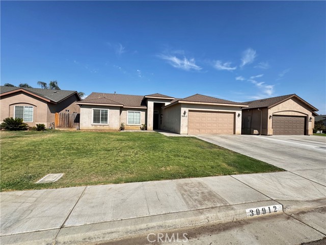 Detail Gallery Image 3 of 63 For 30912 Tadpole St, Visalia,  CA 93291 - 3 Beds | 2 Baths