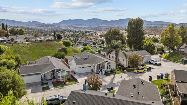 Detail Gallery Image 30 of 39 For 20134 Canyon View Dr., Canyon Country,  CA 91351 - 2 Beds | 2 Baths