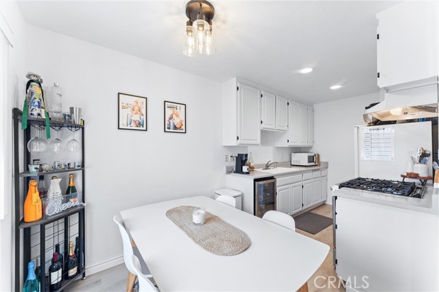 Detail Gallery Image 9 of 24 For 660 S Glassell St #14,  Orange,  CA 92866 - 1 Beds | 1 Baths