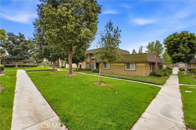 Detail Gallery Image 30 of 30 For 2012 E Figwood Ln, Anaheim,  CA 92806 - 3 Beds | 2/1 Baths