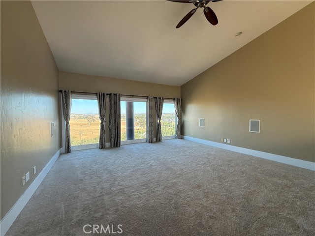 1312 Oak Ridge Way, Paso Robles CA: https://media.crmls.org/medias/e2f0a978-2e61-496f-897d-f5da7ea02a9a.jpg