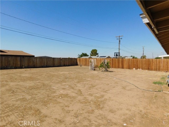 Detail Gallery Image 13 of 15 For 9236 Bay Ave, California City,  CA 93505 - 3 Beds | 2 Baths