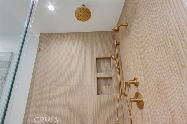 Detail Gallery Image 55 of 74 For 11919 Mayfield, Los Angeles,  CA 90049 - 3 Beds | 3 Baths