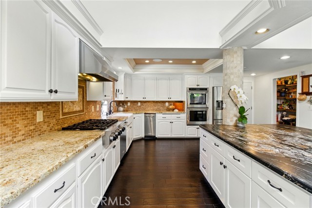 342 Canyon View Drive, Calimesa CA: https://media.crmls.org/medias/e2f3688b-5ec0-464b-96b7-dbb250194242.jpg