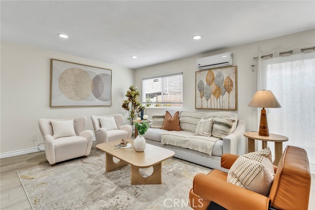 12948 Saddleback Place, Chino CA: https://media.crmls.org/medias/e2f3c95e-2c0d-4acd-9771-0d19cbb36fe3.jpg