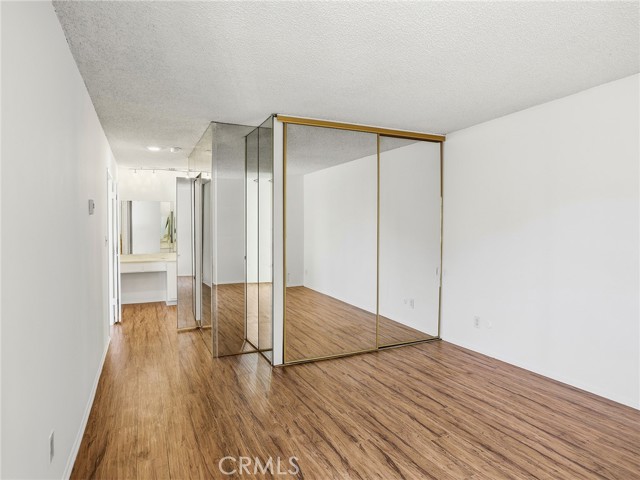 5875 Doverwood Drive, 103 photo 25