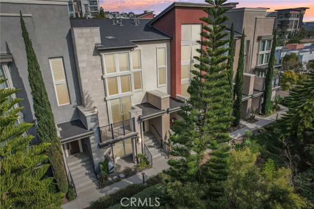 Detail Gallery Image 2 of 60 For 7887 Stylus, San Diego,  CA 92108 - 2 Beds | 2/1 Baths