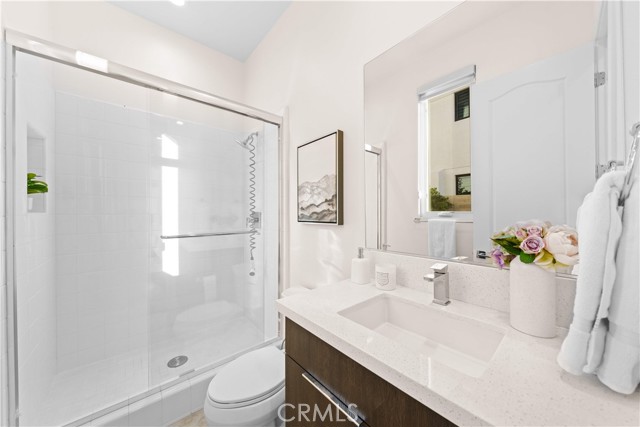 Detail Gallery Image 33 of 75 For 83 Lunar, Irvine,  CA 92618 - 5 Beds | 6/1 Baths