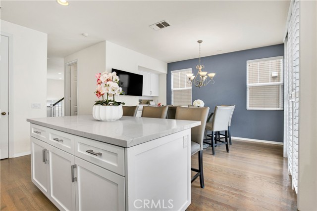 Detail Gallery Image 9 of 37 For 4126 Spencer St, Torrance,  CA 90503 - 3 Beds | 2/1 Baths