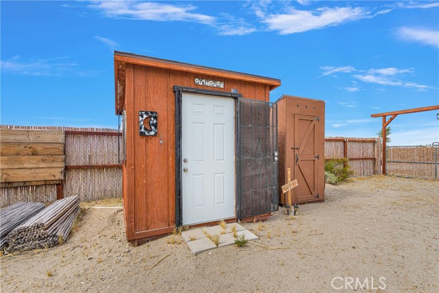 Detail Gallery Image 27 of 68 For 9180 Joshua Ave, Lucerne Valley,  CA 92356 - 4 Beds | 1/1 Baths