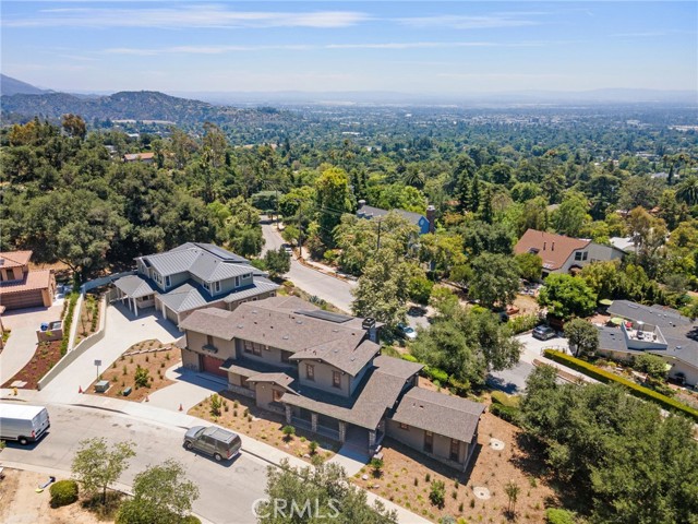 600 Baldwin Court, Sierra Madre CA: https://media.crmls.org/medias/e2f5c9ea-526d-4aa0-9f40-b3983e190b8c.jpg