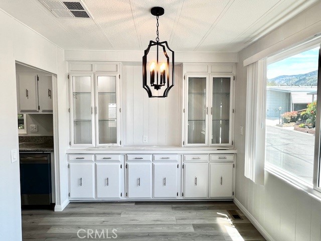 Detail Gallery Image 9 of 24 For 3850 Atlantic Ave #73,  Highland,  CA 92346 - 3 Beds | 2 Baths