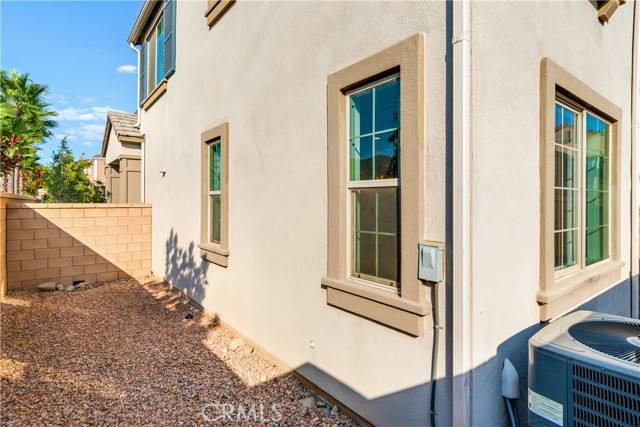 Detail Gallery Image 23 of 26 For 5386 Vicenza Ln, Fontana,  CA 92336 - 4 Beds | 2/1 Baths