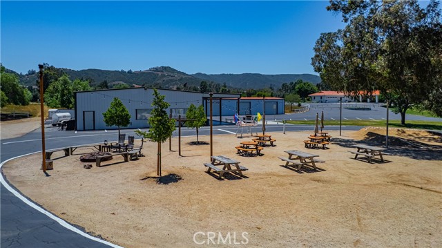26465 Douglas Avenue, Murrieta CA: https://media.crmls.org/medias/e2f80171-4df9-49fb-8438-584970a3192f.jpg