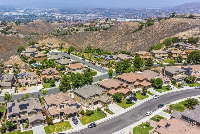 16873 Valley Spring Drive, Riverside CA: https://media.crmls.org/medias/e2f8a0fd-d921-4689-beb0-02f971085c02.jpg
