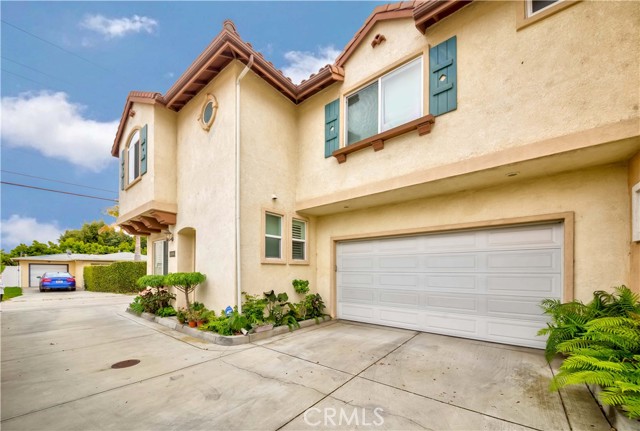 Detail Gallery Image 1 of 41 For 10896 Walnut St, Los Alamitos,  CA 90720 - 3 Beds | 2/1 Baths