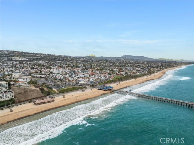 129 Avenida Rosa, San Clemente CA: https://media.crmls.org/medias/e2f94a3f-77b4-4cf9-af6e-83eba1a0732a.jpg