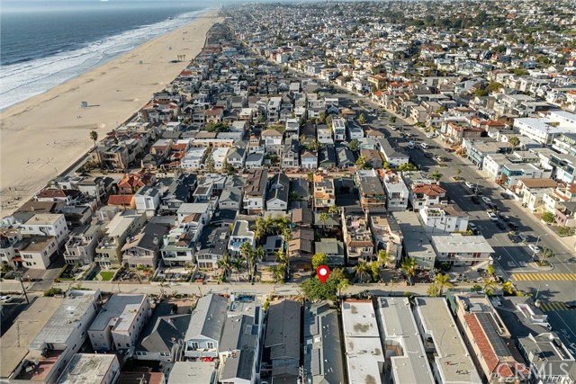 66 16th Street, Hermosa Beach, California 90254, 4 Bedrooms Bedrooms, ,2 BathroomsBathrooms,Residential,Sold,16th Street,SB25047715