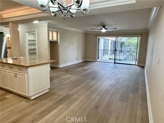 Detail Gallery Image 9 of 19 For 101 Scholz #35,  Newport Beach,  CA 92663 - 2 Beds | 2 Baths