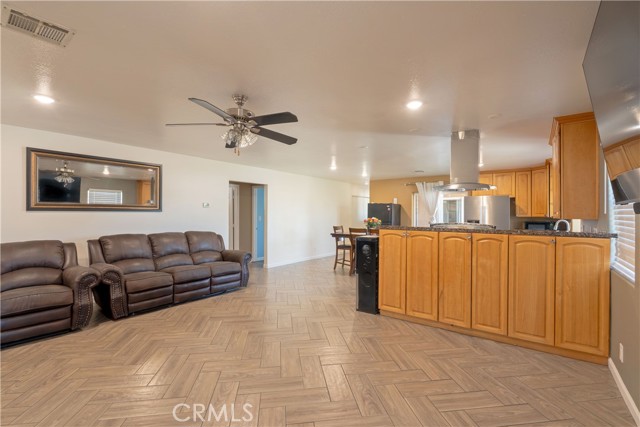 Detail Gallery Image 23 of 31 For 37551 E 29th St, Palmdale,  CA 93550 - 3 Beds | 2 Baths