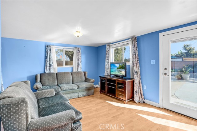 Detail Gallery Image 27 of 36 For 346 N Nantes, La Puente,  CA 91744 - 3 Beds | 3 Baths