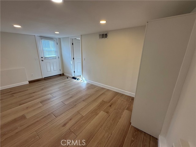 Detail Gallery Image 9 of 24 For 18095 Newland, Huntington Beach,  CA 92646 - 2 Beds | 1 Baths