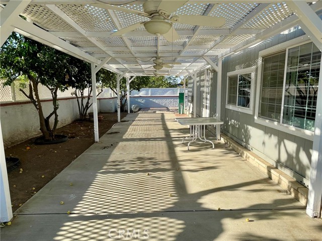 34793 The Farm Road, Wildomar CA: https://media.crmls.org/medias/e2fd4167-41a0-400c-8650-19103905fb61.jpg