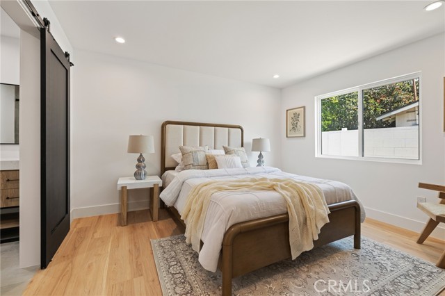 8840 Valjean Avenue, North Hills CA: https://media.crmls.org/medias/e2fd8f0e-da16-4dd1-9a1d-41d7104355e1.jpg