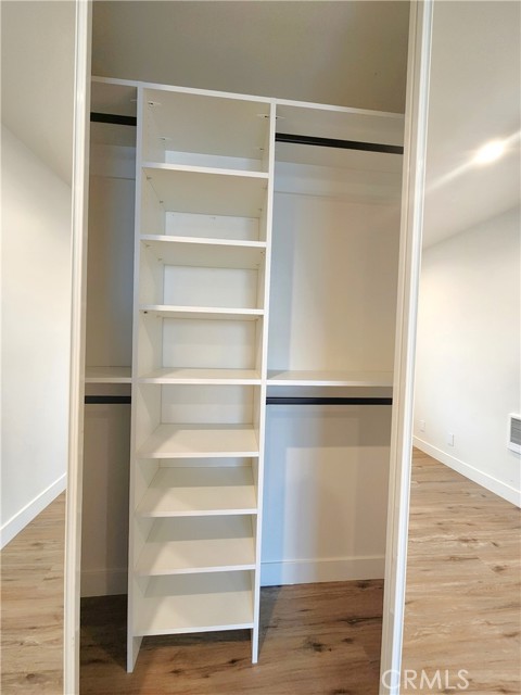 Detail Gallery Image 15 of 28 For 120 S Francisca Ave #16,  Redondo Beach,  CA 90277 - 2 Beds | 2/1 Baths