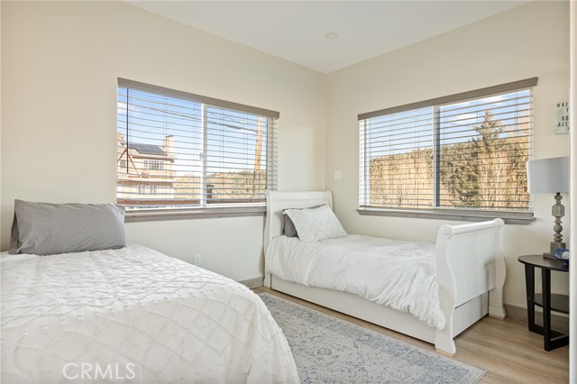 Detail Gallery Image 19 of 59 For 1215 Valley View Dr, Big Bear City,  CA 92314 - 5 Beds | 3/1 Baths