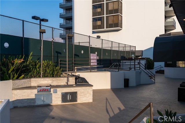 Detail Gallery Image 52 of 66 For 345 Pioneer Dr #1201,  Glendale,  CA 91203 - 2 Beds | 2 Baths