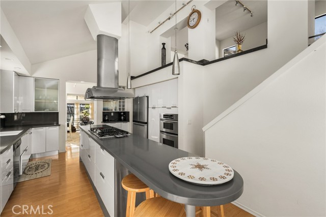 Detail Gallery Image 15 of 35 For 8 Southwind, Irvine,  CA 92614 - 4 Beds | 2/1 Baths