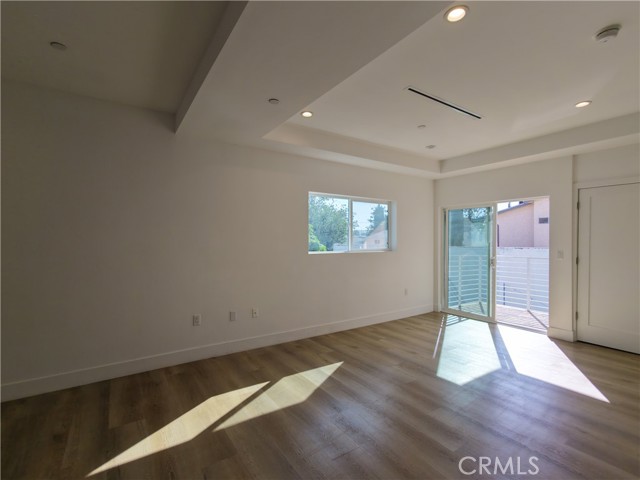 5635 Klump Avenue photo 18