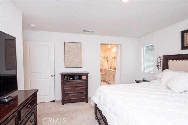 Detail Gallery Image 27 of 69 For 16657 Snowdrop Ln #2,  Fontana,  CA 92336 - 4 Beds | 3 Baths