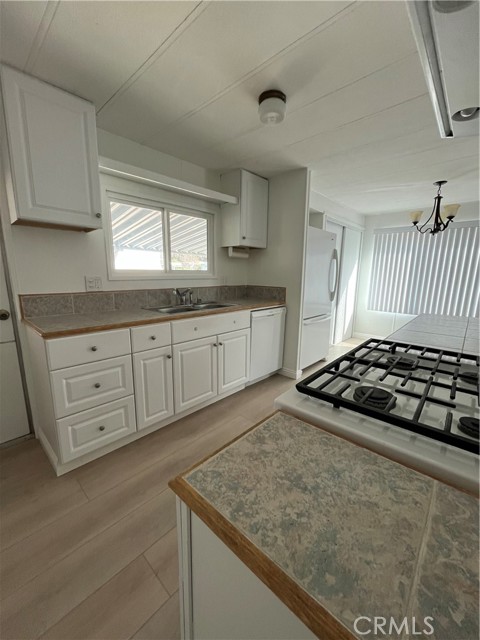 Detail Gallery Image 9 of 23 For 31130 S General Kearny Rd #151,  Temecula,  CA 92591 - 2 Beds | 2 Baths