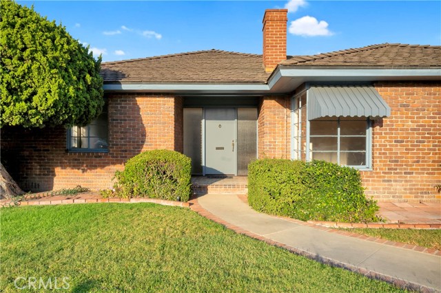 606 N Ohio Street, Anaheim CA: https://media.crmls.org/medias/e30115a6-a9e9-4f62-bf06-7fa1cb4add5d.jpg