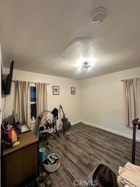 807 E 106th, Los Angeles CA: https://media.crmls.org/medias/e3013fc5-2e8e-4a02-be9c-747e68c19f64.jpg