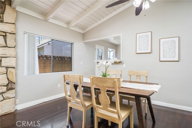 336 S Grandin Avenue, Azusa CA: https://media.crmls.org/medias/e303194e-0ef7-46c9-811d-29067cf801b9.jpg