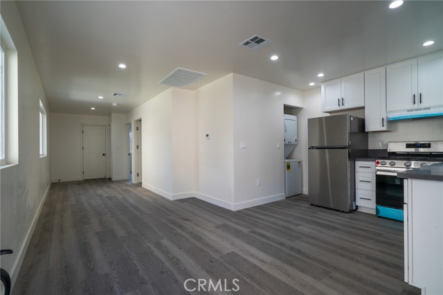 Detail Gallery Image 8 of 17 For 1370 San Juan St, Tustin,  CA 92780 - – Beds | – Baths
