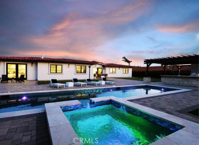 6888 Alta Vista Drive, Rancho Palos Verdes CA: https://media.crmls.org/medias/e3040cf5-2a96-4fde-b561-3e2192acaec4.jpg