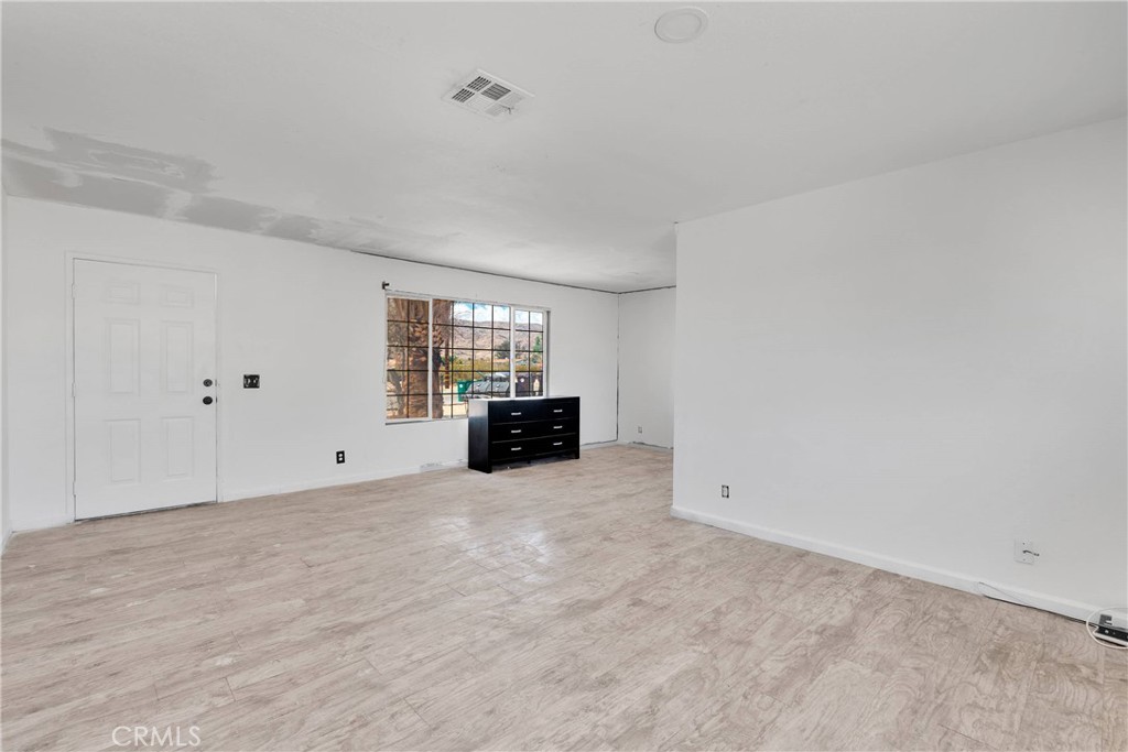 MLS #CV25102464 img 4