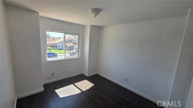 Detail Gallery Image 11 of 13 For 28620 N Port, Menifee,  CA 92584 - 3 Beds | 2/1 Baths